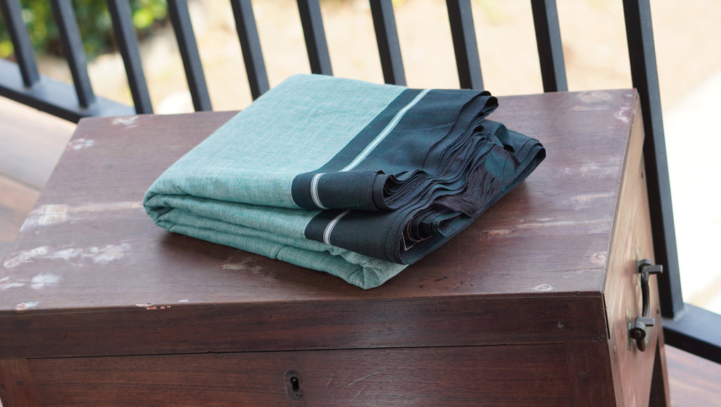 Pastel Green Patteda Anchu Handloom Saree with Bottle Green Border