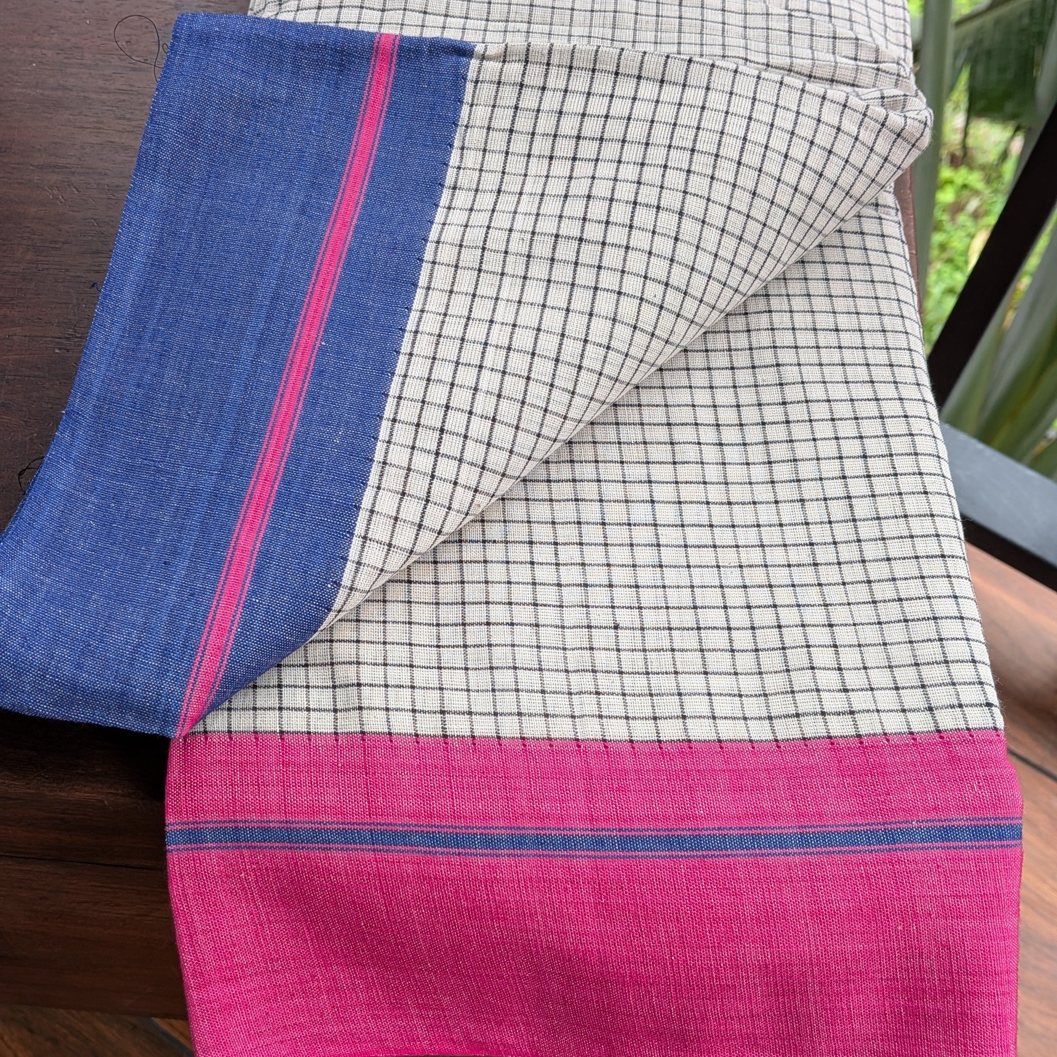 White Checkered Patteda Anchu Handloom Saree with Blue and Pink Borders