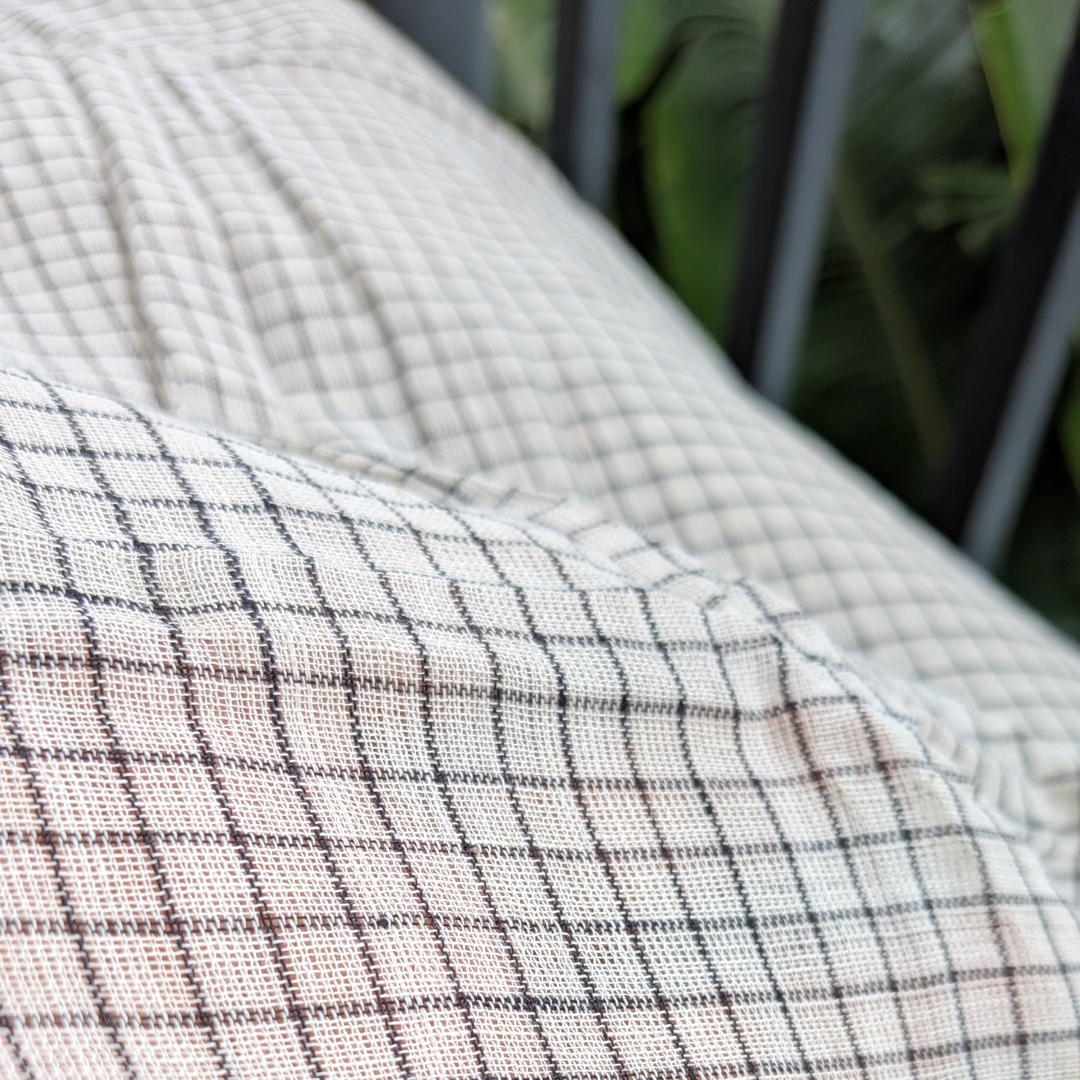 White Checkered Patteda Anchu Handloom Saree with Blue and Pink Borders
