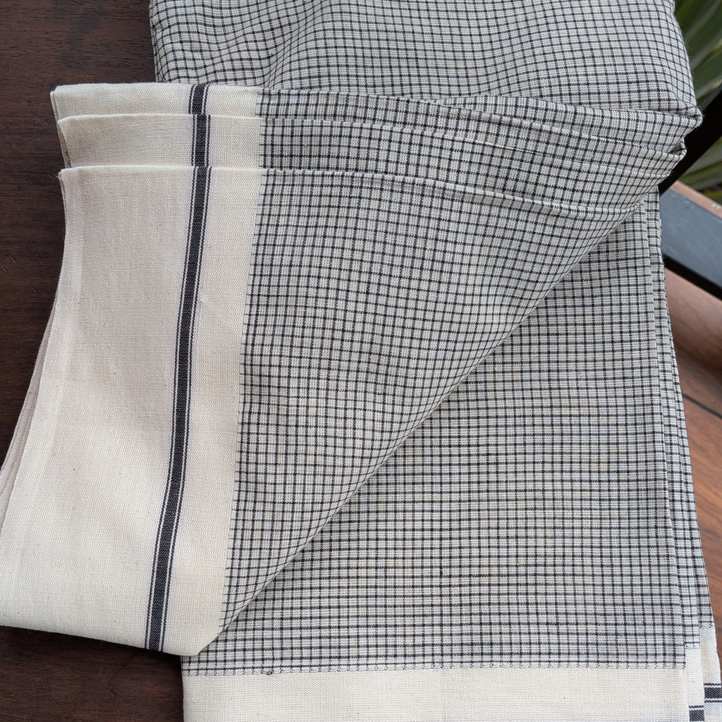 White and Black Checkered Patteda Anchu Handloom Saree with White Border